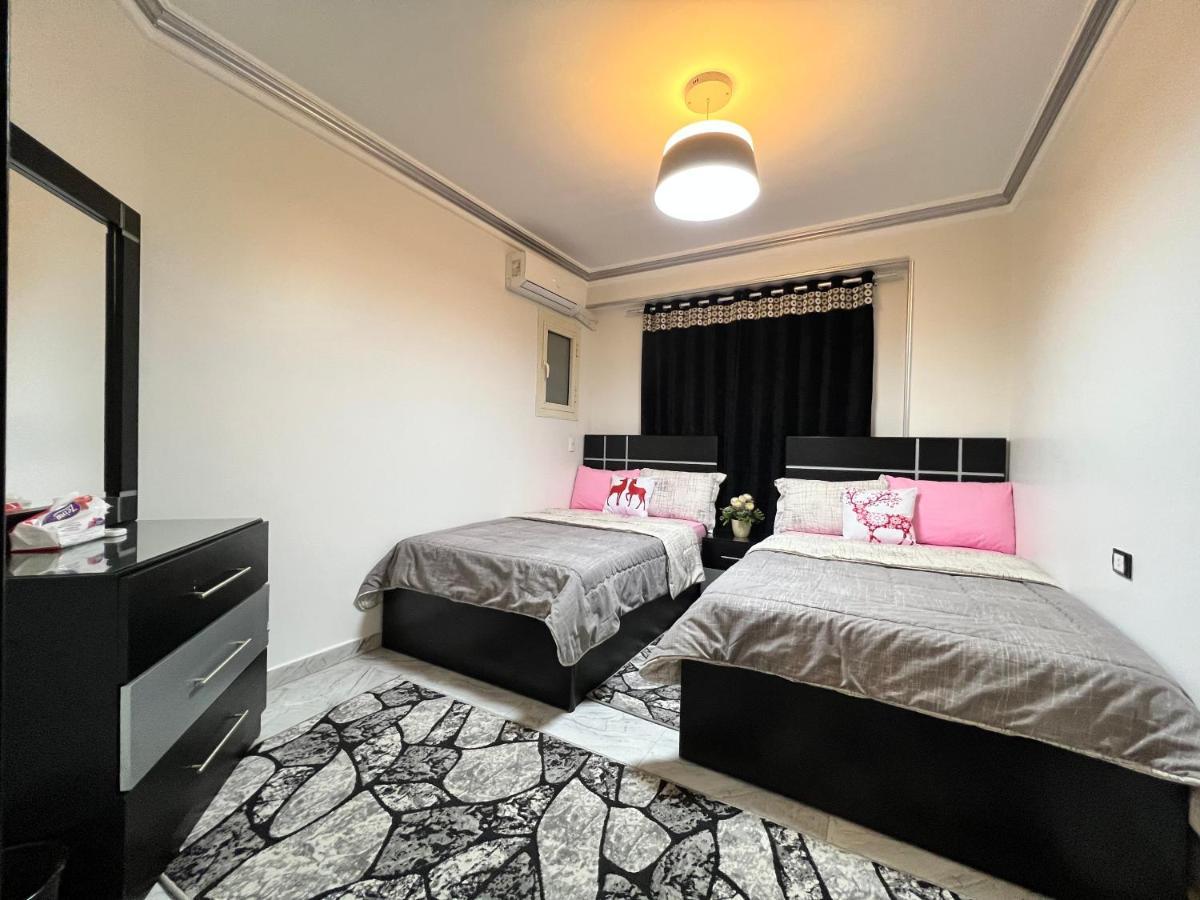 Hi Pyramids Apartment ไคโร ภายนอก รูปภาพ