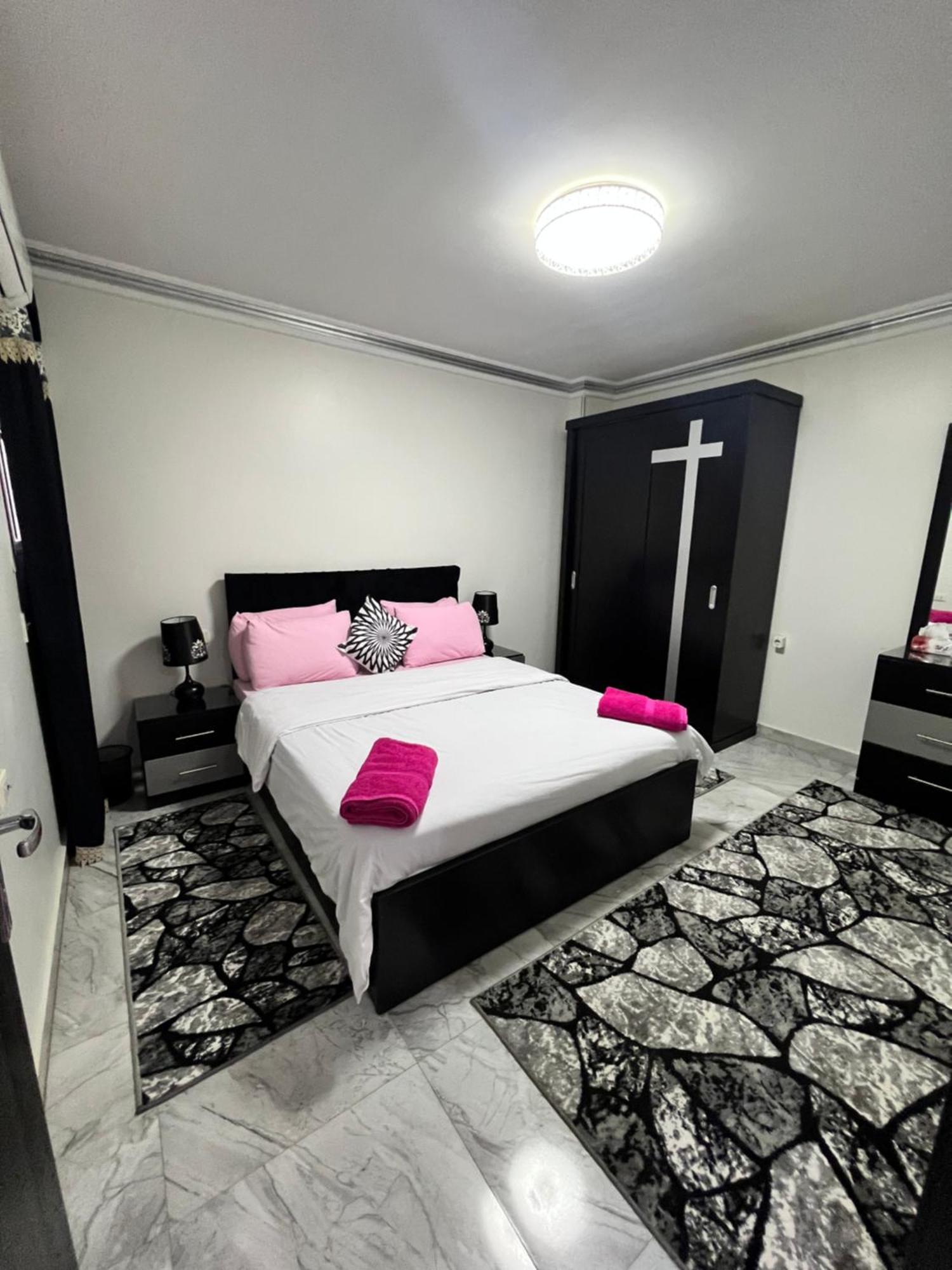 Hi Pyramids Apartment ไคโร ภายนอก รูปภาพ